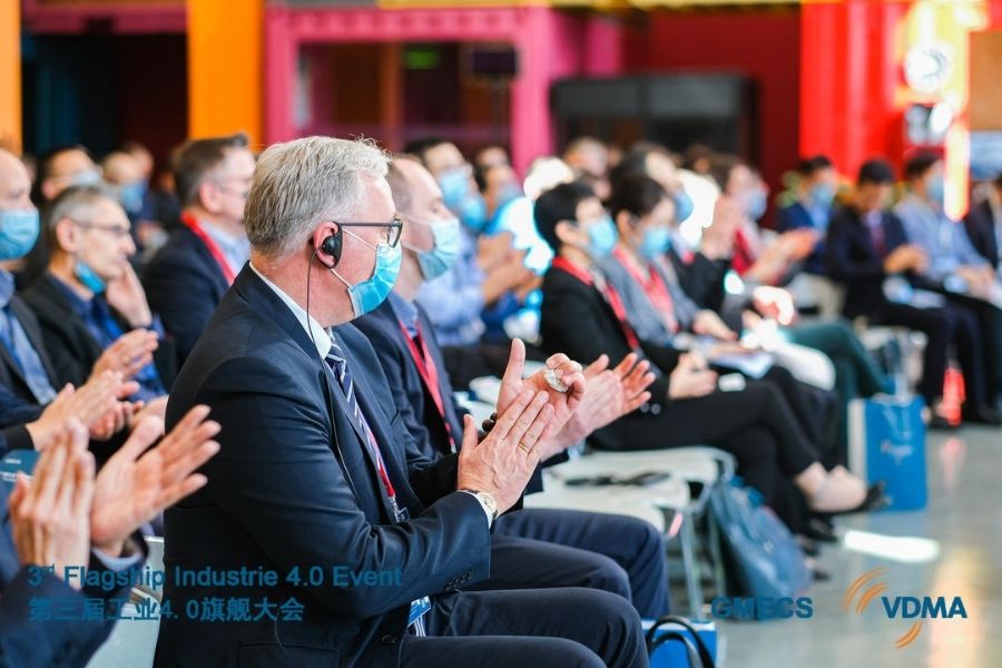 interpreting event - HI-COM